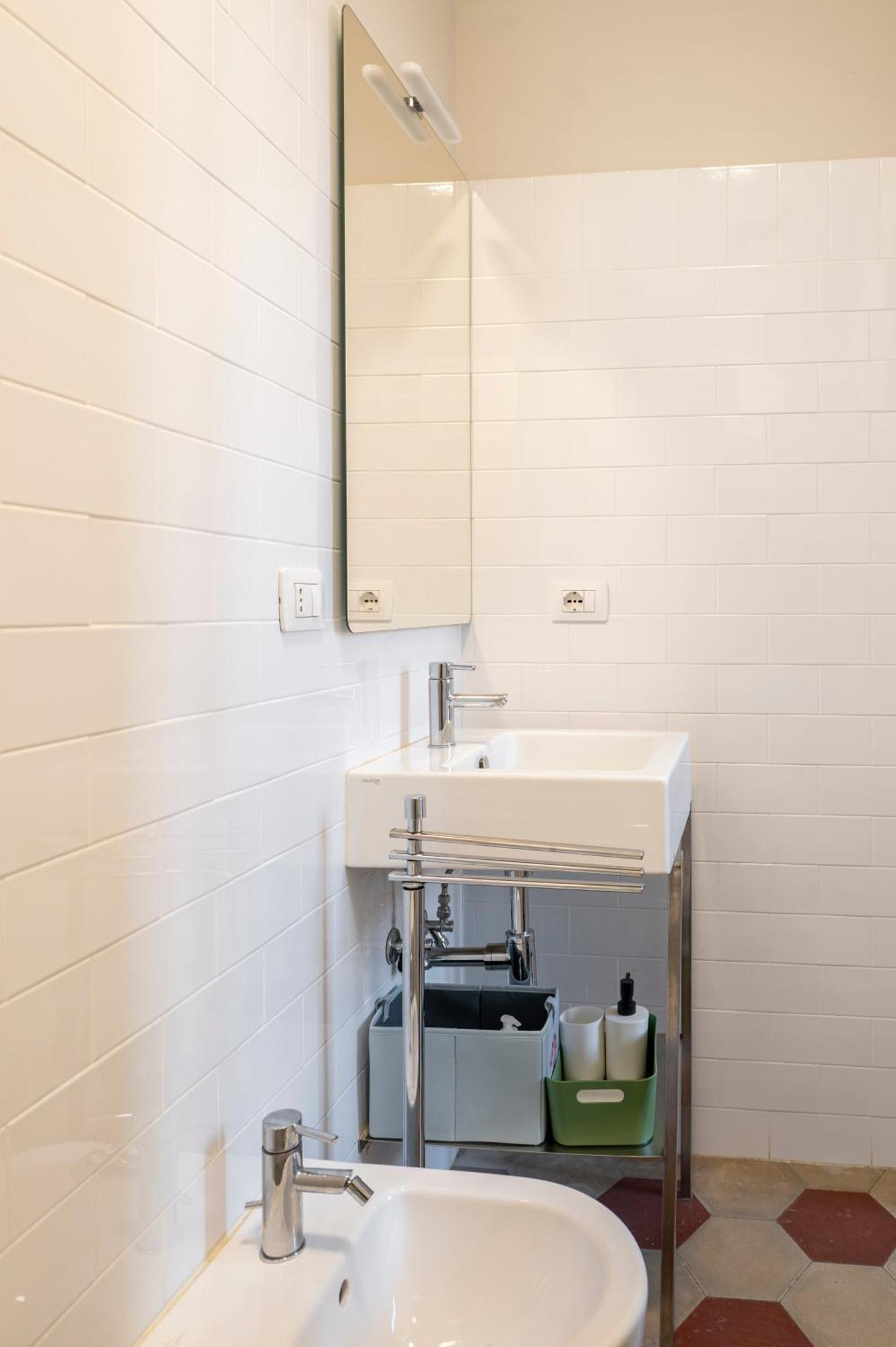 Guest house Anna - Con Bagno Privato In Con Giardino *