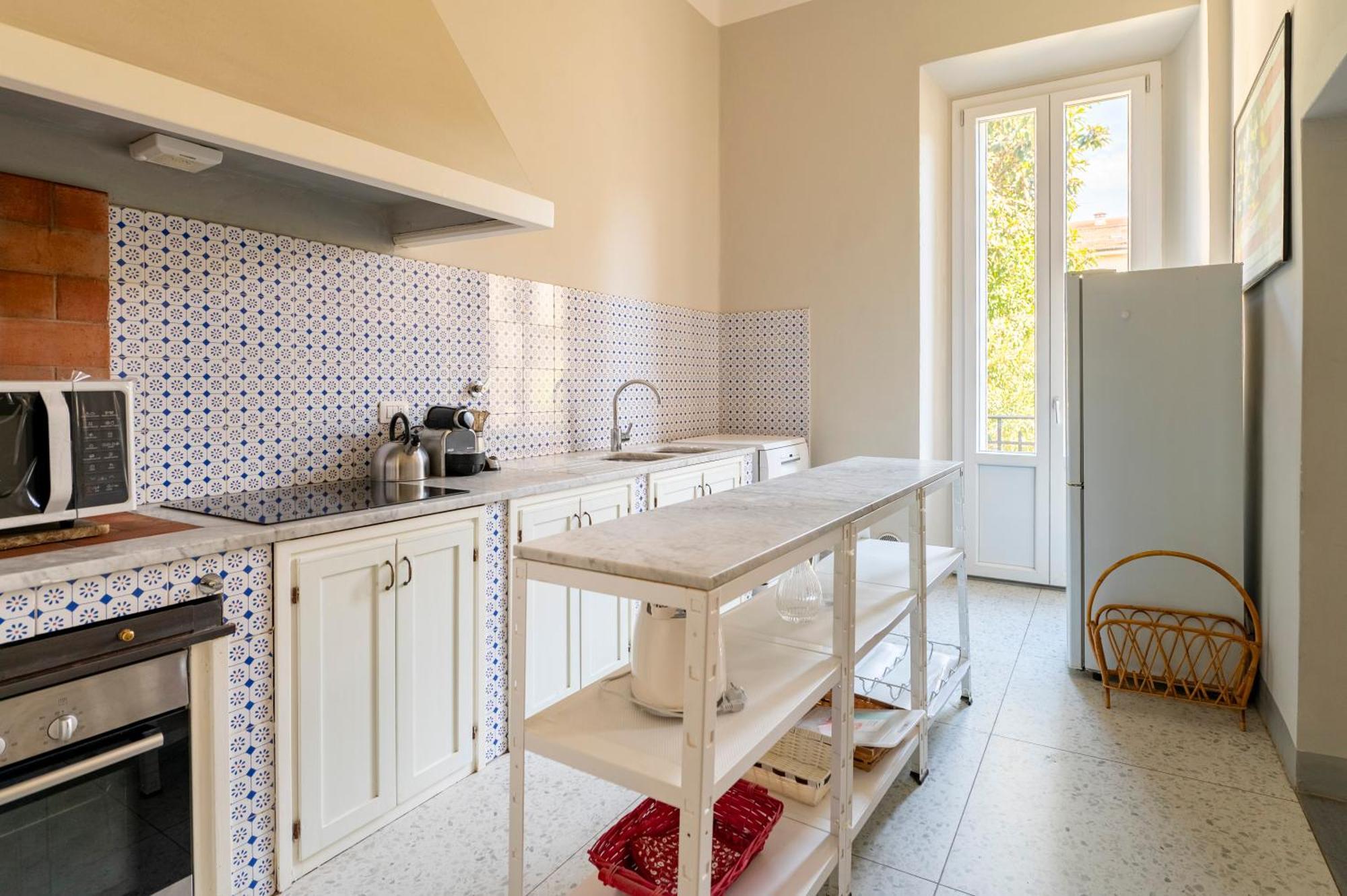 Guest house Anna - Con Bagno Privato In Con Giardino *
